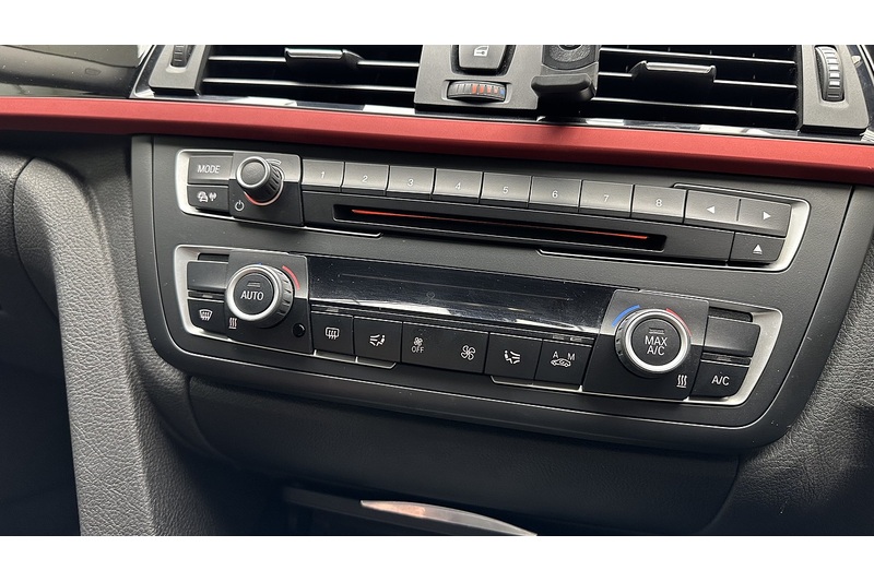 BMW 3 Series Gran Turismo 320d Sport - U2602