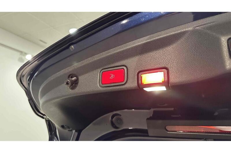 Mercedes-Benz E Class E220d AMG Line - U263