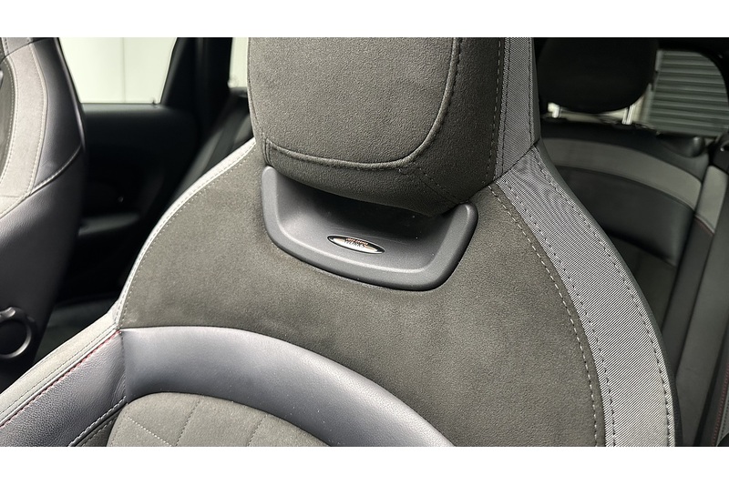 MINI Clubman John Cooper Works - U2630