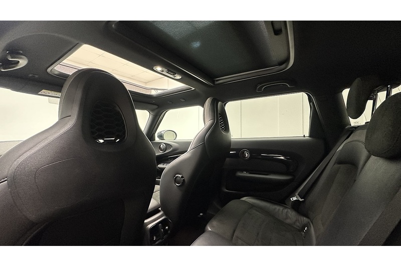 MINI Clubman John Cooper Works - U2630