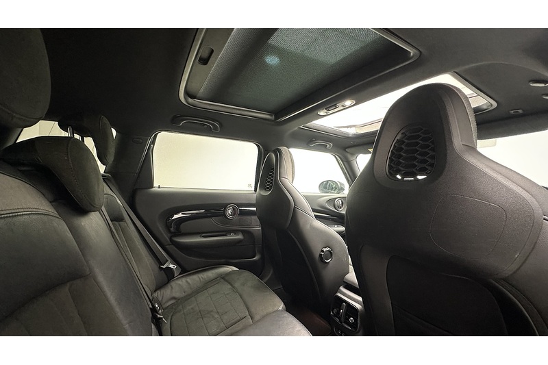 MINI Clubman John Cooper Works - U2630