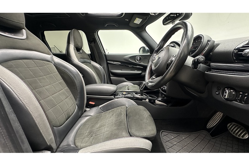 MINI Clubman John Cooper Works - U2630