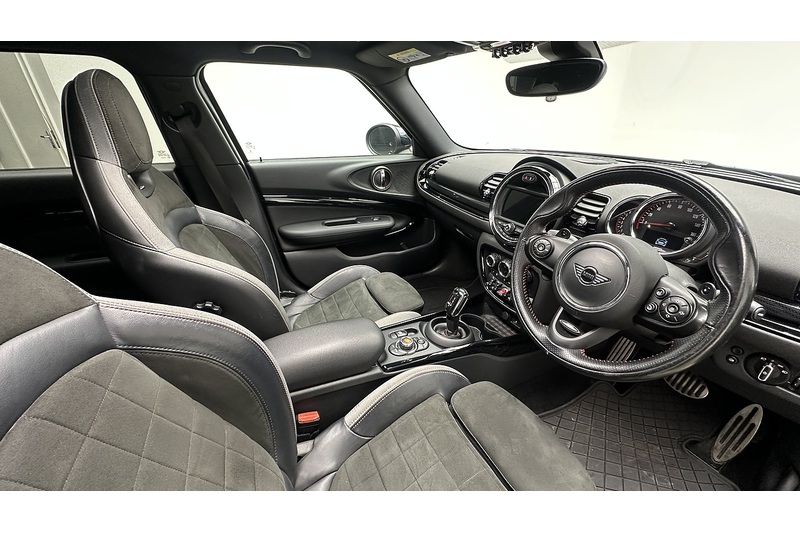 MINI Clubman John Cooper Works - U2630