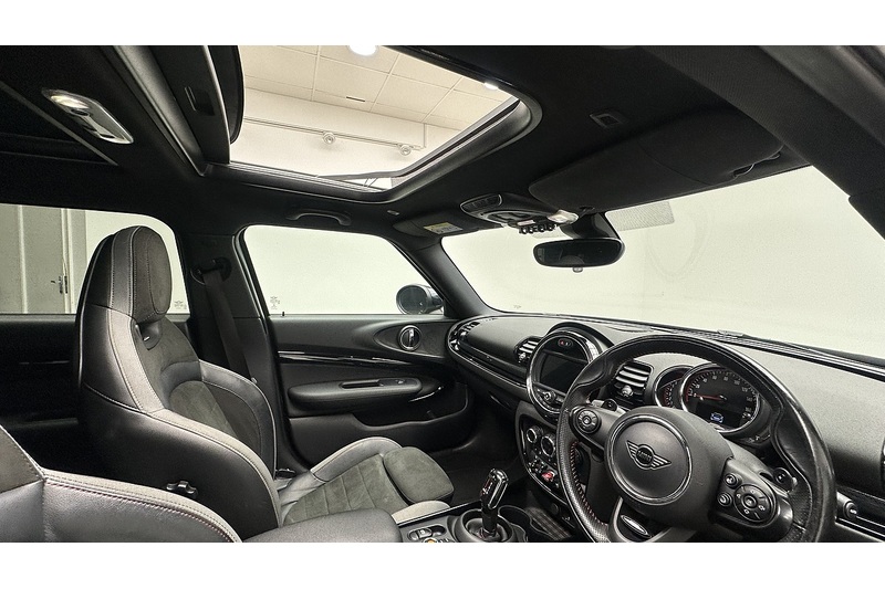 MINI Clubman John Cooper Works - U2630