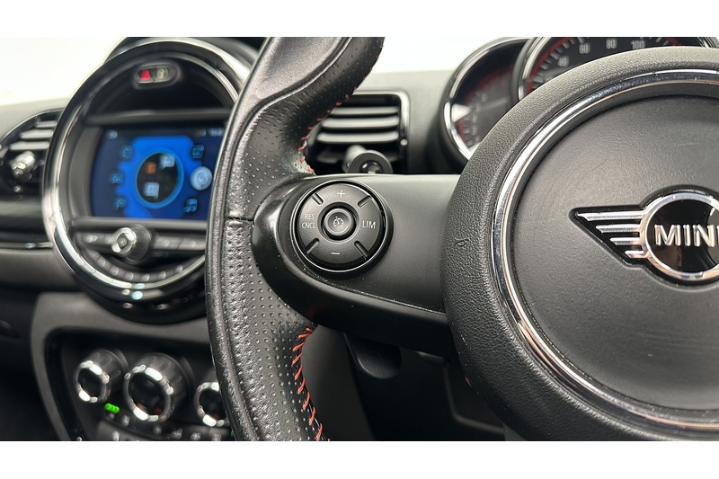 MINI Clubman John Cooper Works - U2630