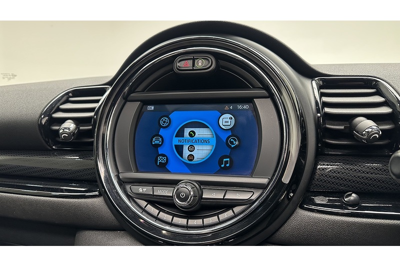 MINI Clubman John Cooper Works - U2630