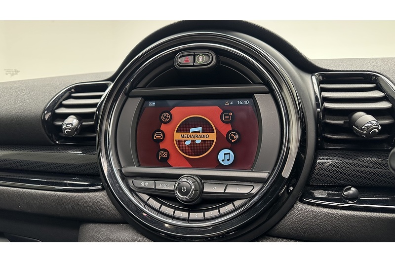 MINI Clubman John Cooper Works - U2630