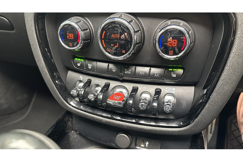 MINI Clubman John Cooper Works - U2630