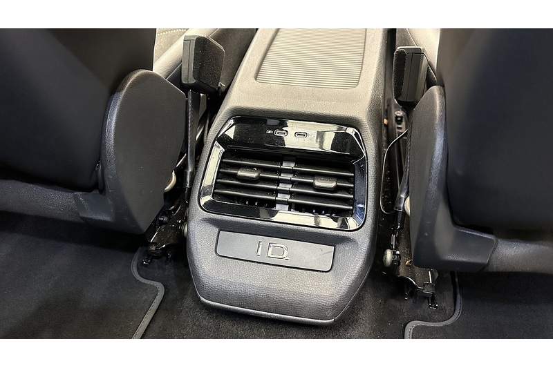 Volkswagen ID.5 Pro Match - U2652