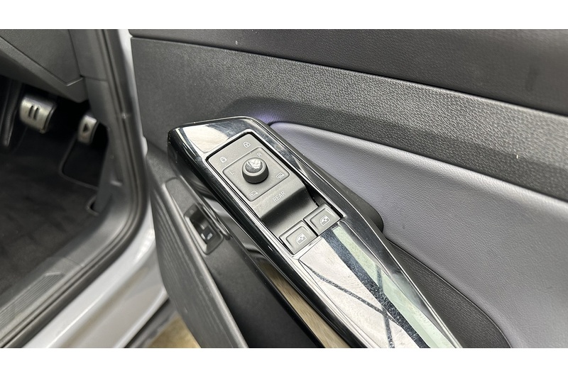 Volkswagen ID.5 Pro Match - U2652