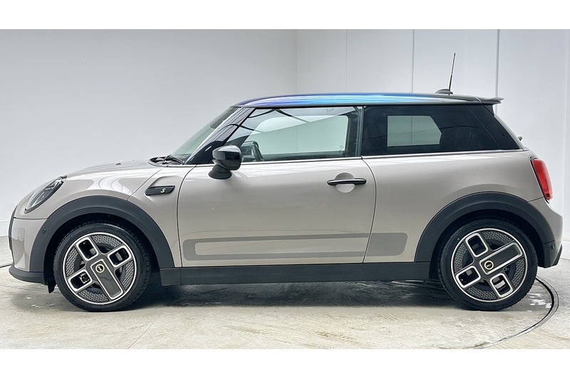 MINI Electric Hatch Cooper SE Collection Edition - U2683