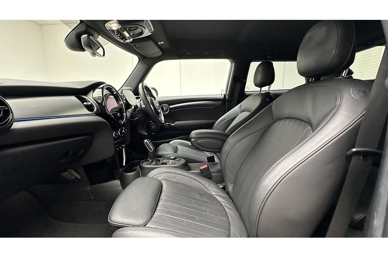 MINI Electric Hatch Cooper SE Collection Edition - U2683