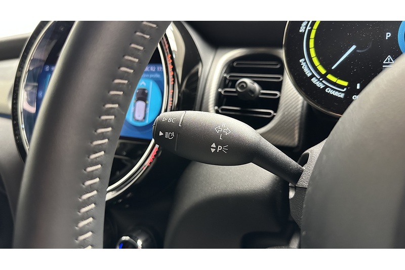 MINI Electric Hatch Cooper SE Collection Edition - U2683