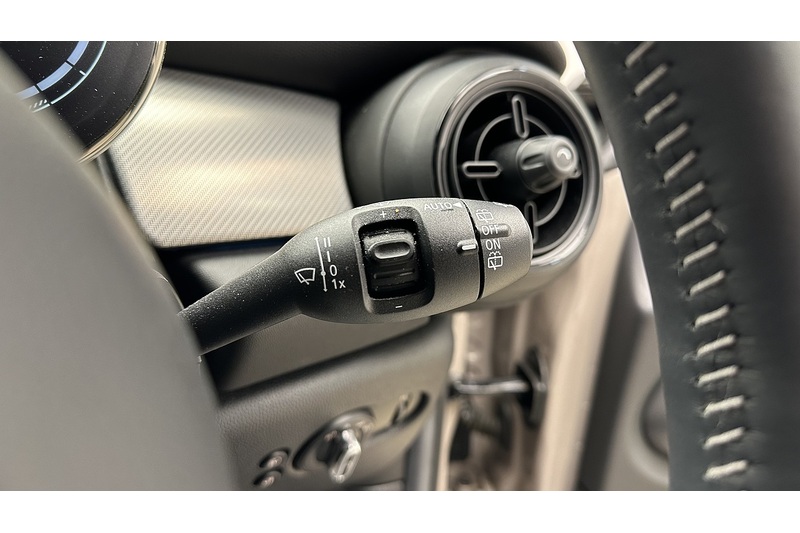 MINI Electric Hatch Cooper SE Collection Edition - U2683