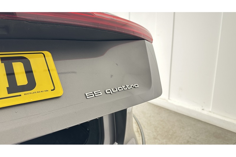 Audi e-tron  - U2692