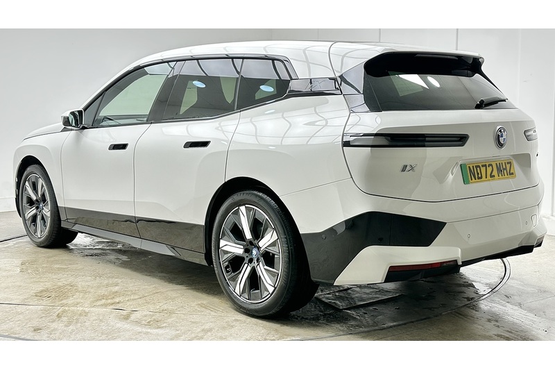 BMW iX 40 M Sport Edition - U2694