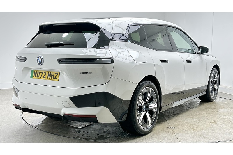 BMW iX 40 M Sport Edition - U2694