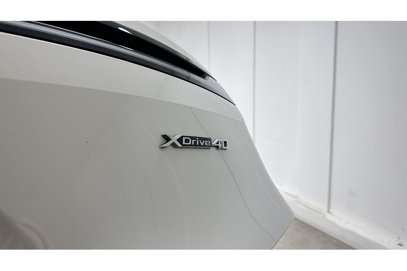 BMW iX 40 M Sport Edition - U2694