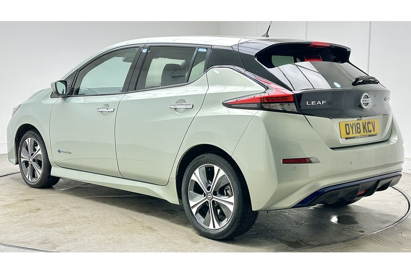 Nissan Leaf N-Connecta - U2748