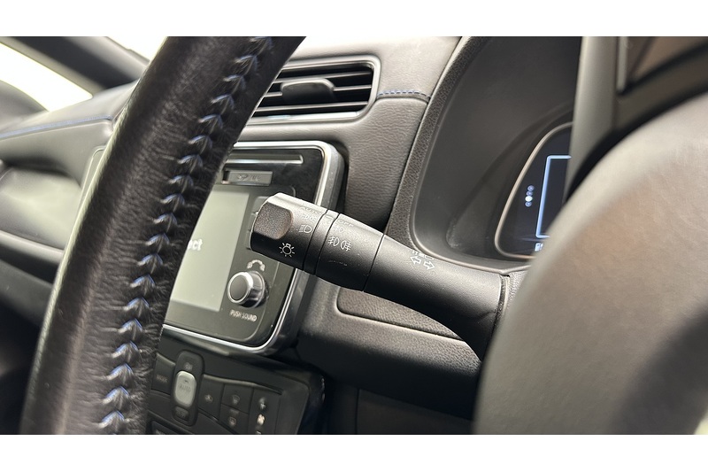 Nissan Leaf N-Connecta - U2748