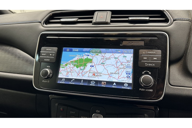 Nissan Leaf N-Connecta - U2748