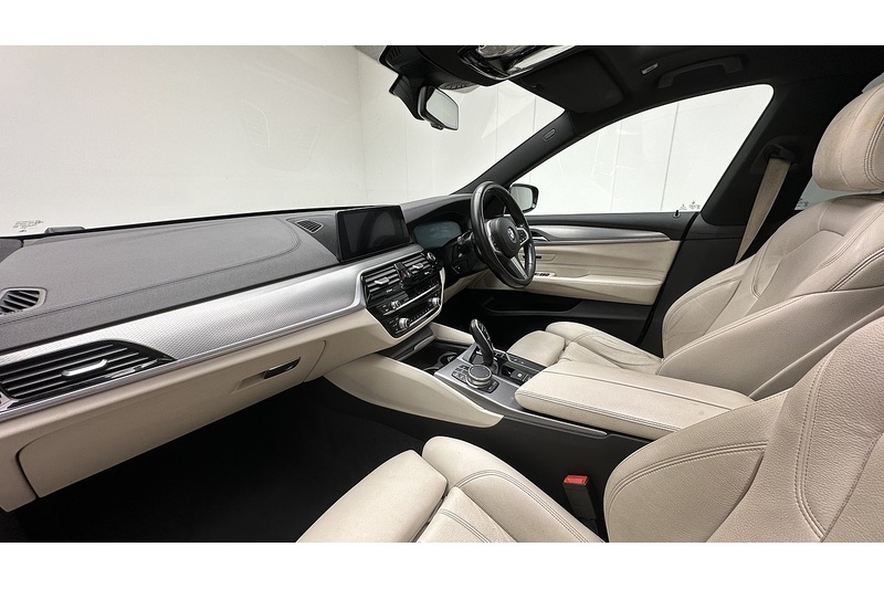 BMW 6 Series Gran Turismo 620d M Sport - U275