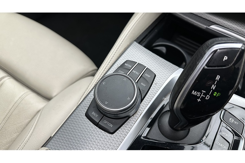 BMW 6 Series Gran Turismo 620d M Sport - U275