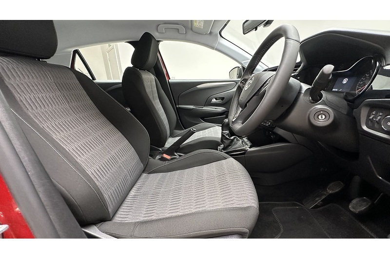 Vauxhall Corsa Design - U2781