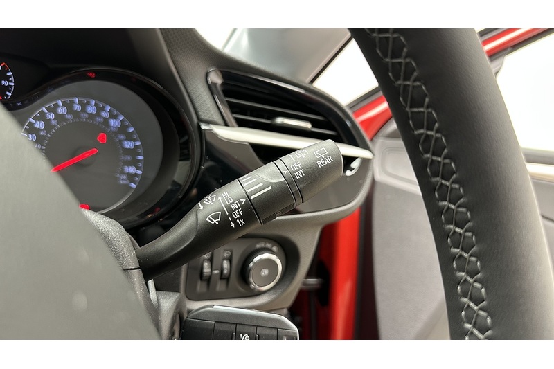 Vauxhall Corsa Design - U2781