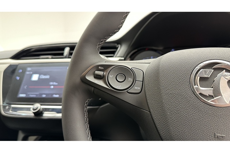 Vauxhall Corsa Design - U2781