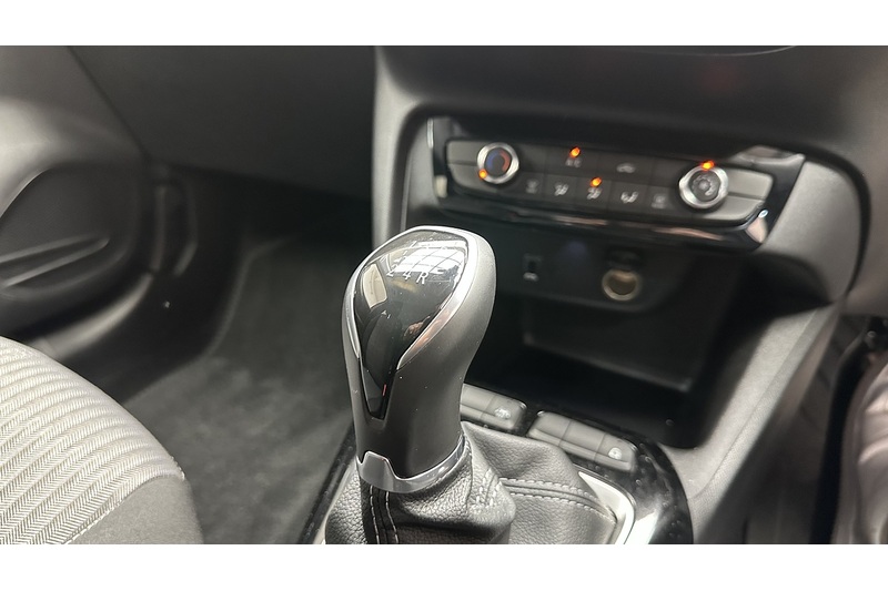 Vauxhall Corsa Design - U2781