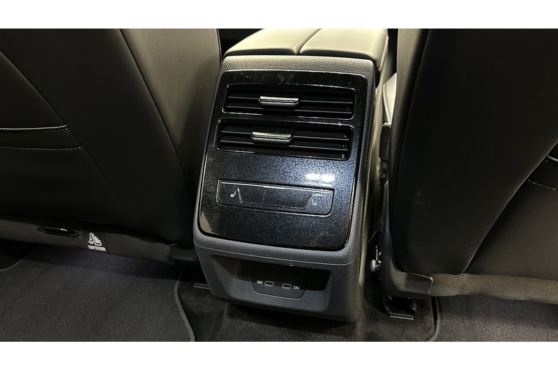 Volkswagen ID.7 Pro Match - U2789