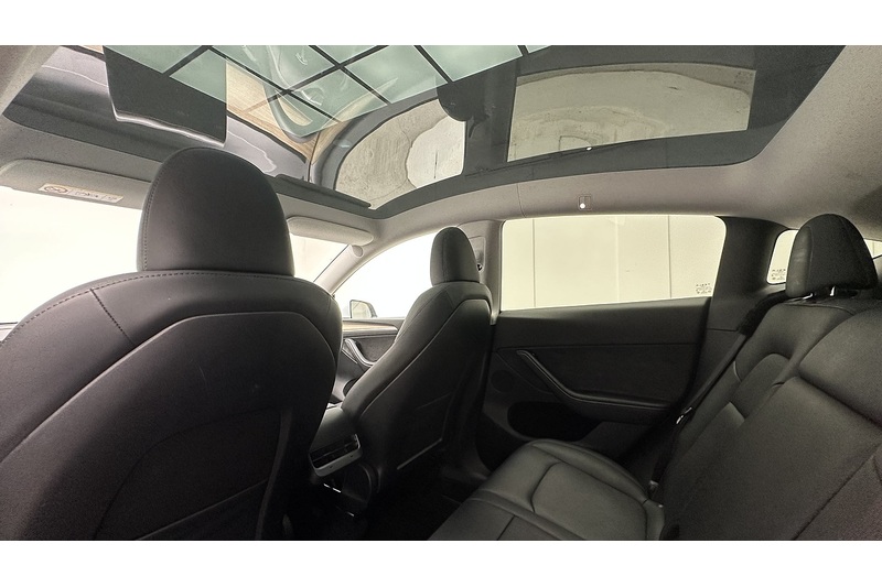 Tesla Model Y Long Range - U2815
