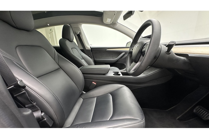 Tesla Model Y Long Range - U2815