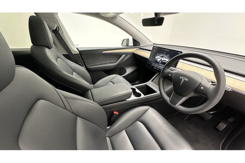 Tesla Model Y Long Range - U2815