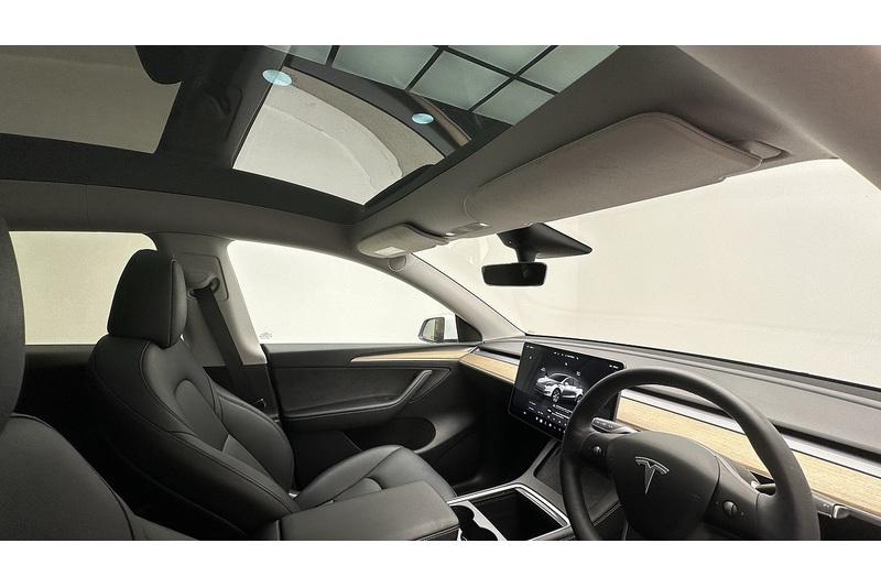 Tesla Model Y Long Range - U2815