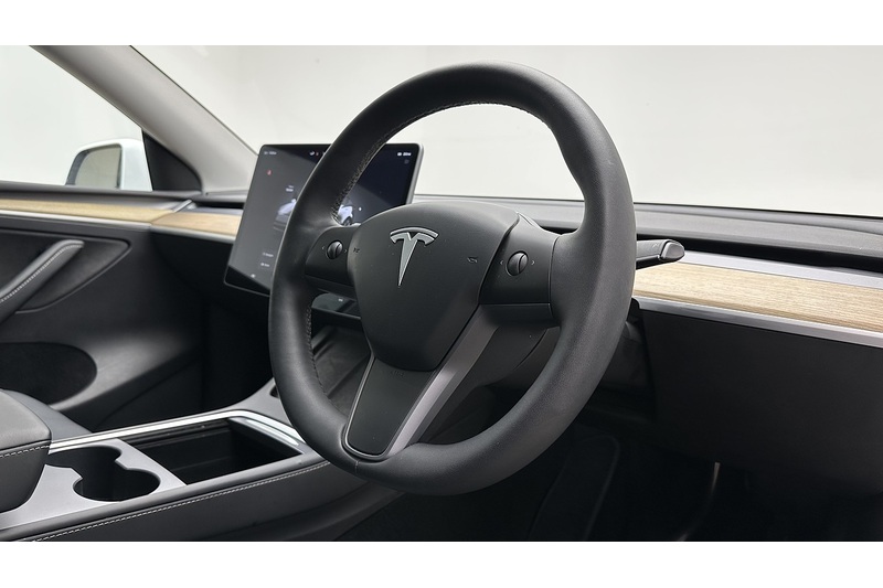 Tesla Model Y Long Range - U2815