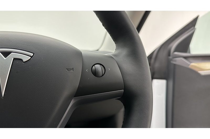 Tesla Model Y Long Range - U2815
