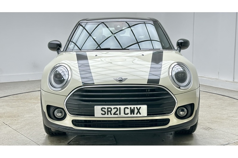 MINI Clubman Cooper Exclusive - U2818