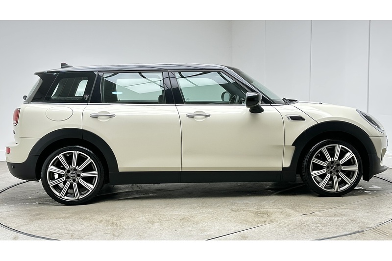 MINI Clubman Cooper Exclusive - U2818