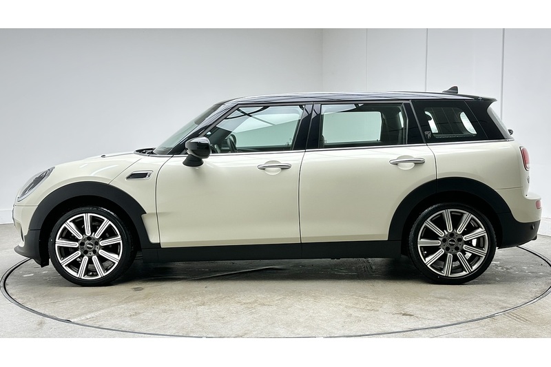 MINI Clubman Cooper Exclusive - U2818