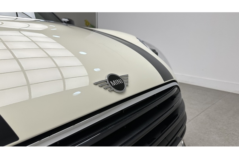 MINI Clubman Cooper Exclusive - U2818
