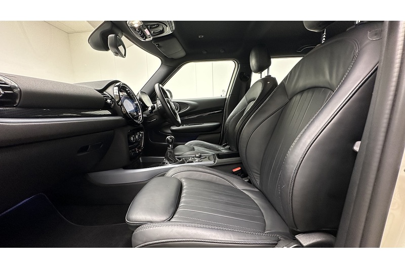 MINI Clubman Cooper Exclusive - U2818