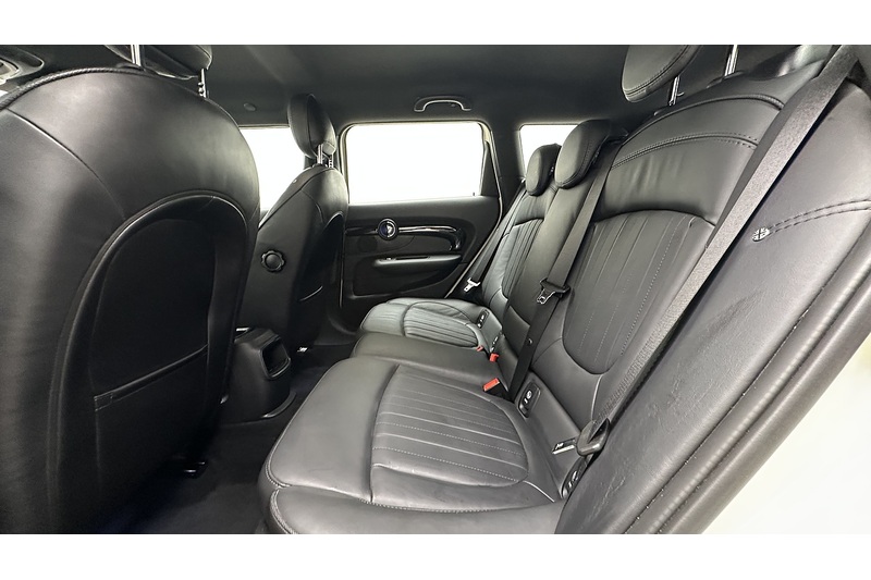MINI Clubman Cooper Exclusive - U2818