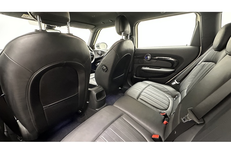 MINI Clubman Cooper Exclusive - U2818