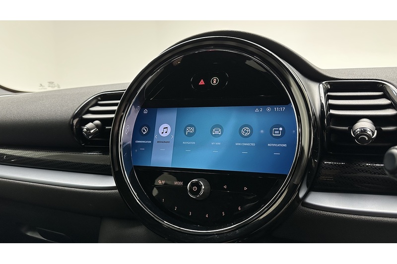 MINI Clubman Cooper Exclusive - U2818