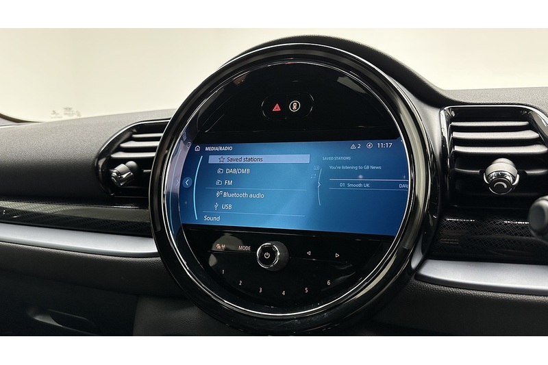 MINI Clubman Cooper Exclusive - U2818