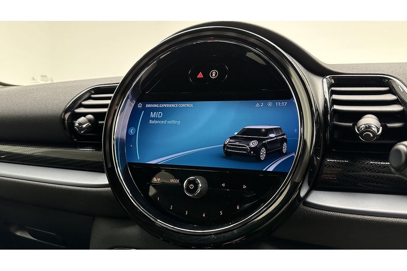 MINI Clubman Cooper Exclusive - U2818