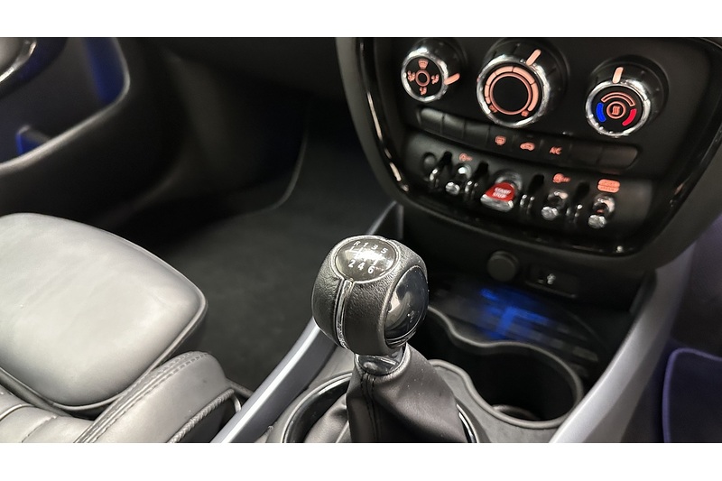 MINI Clubman Cooper Exclusive - U2818