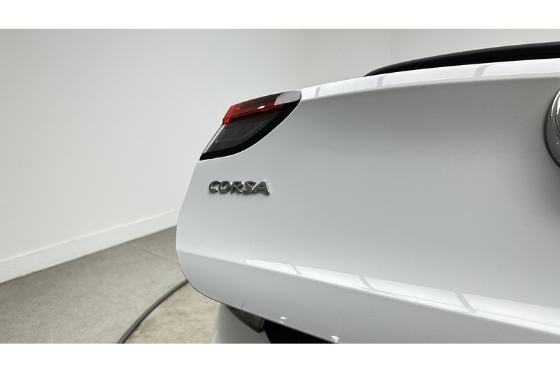 Vauxhall Corsa Design - U2825